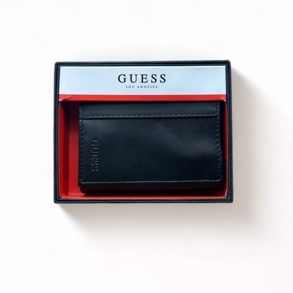 NWT Guess Mens Trifold Leather Wallet / Clear ID Slot, 7 card slot, cash pocket
